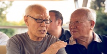 嗯啊h客厅伦女小惠